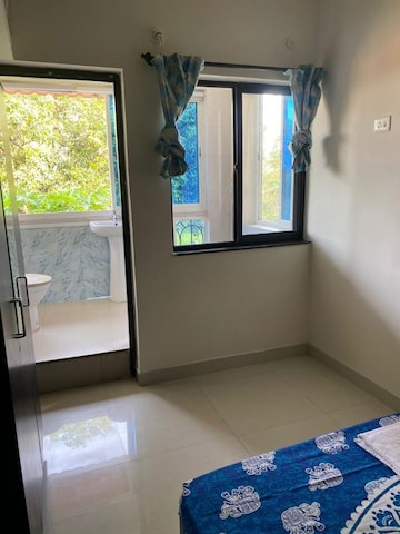 Room in 2 BHK Apartment at Candolim – for Rent