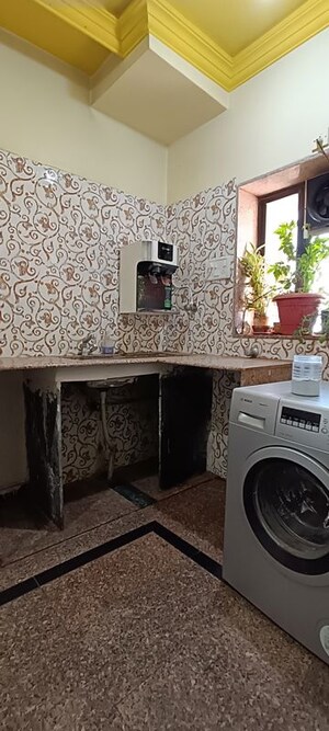 Master Bedroom in 1 BHK Apartment at Aarey Colony – for Rent