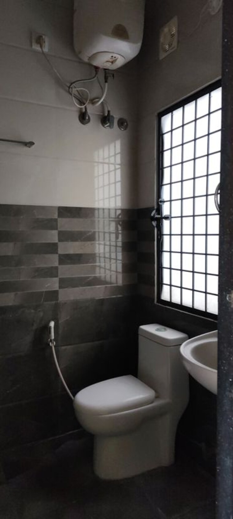 Bathroom, indiranagar 1 Bedroom 550 Sq.Ft. Apartment In Indiranagar Bangalore 9840796