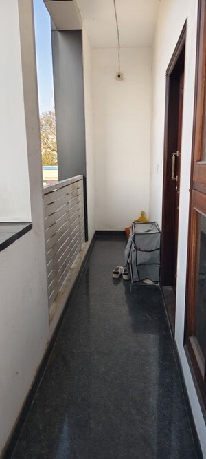 Balcony in 1 BHK Apartment at Indiranagar – for Rent