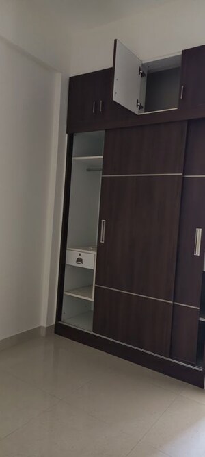 Building Lobby in 1 BHK Apartment at Indiranagar – for Rent