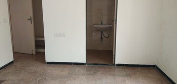 Furnished Amenities in 2 BHK Apartment at Emerald Isle 2, Goregaon East – for Sale