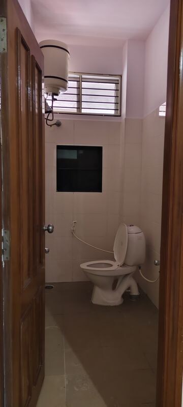 Bathroom in 2 BHK Apartment at Cambridge Layout – for Rent