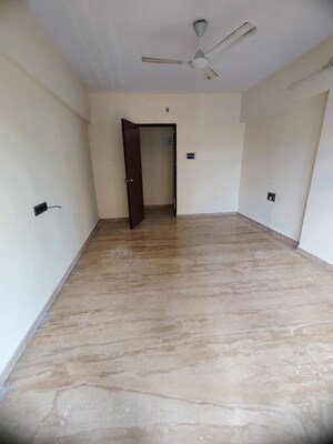 Living Room in 4 BHK Apartment at Shankar Vilas CHS, Chembur – for Sale