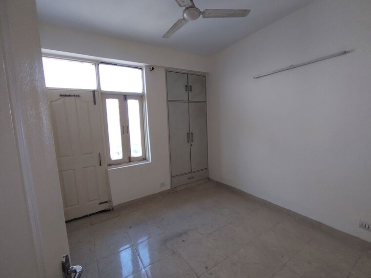 Room, tulip-orange 3 Bedroom 1137 Sq.Ft. Apartment In Sector 70 Gurgaon 9840925