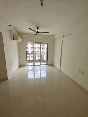 Room in 2.5 BHK Apartment at Godrej Prime, Chembur – for Rent