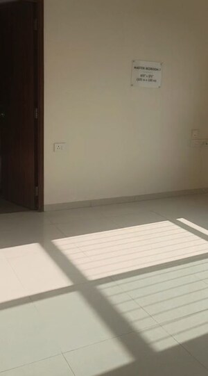 Room in 3 BHK Apartment at Kalpataru Srishti Namaah, Mira Road – for Sale