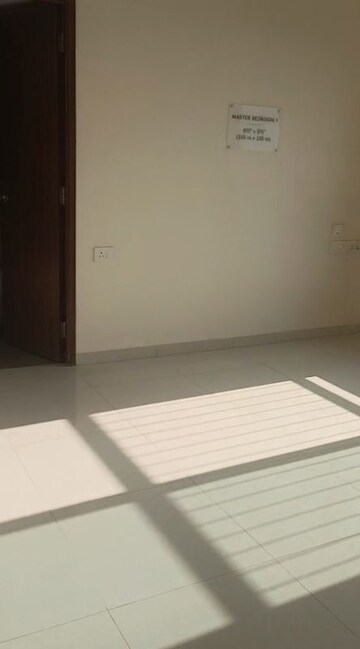 Room in 3 BHK Apartment at Kalpataru Srishti Namaah, Mira Road – for Sale