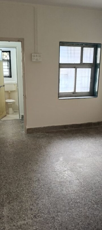 Room in 1 BHK Apartment at Shreerang CHS, Shrirang Society – for Sale