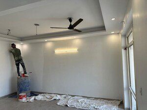 Room in 3 BHK Apartment at ERA Redwood Residency, Sector 78 – for Sale