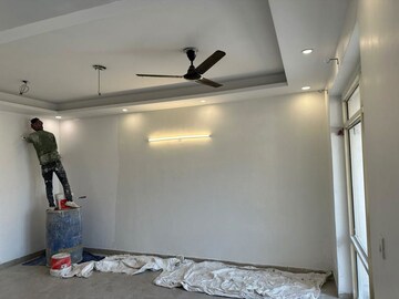 Room in 3 BHK Apartment at ERA Redwood Residency, Sector 78 – for Sale