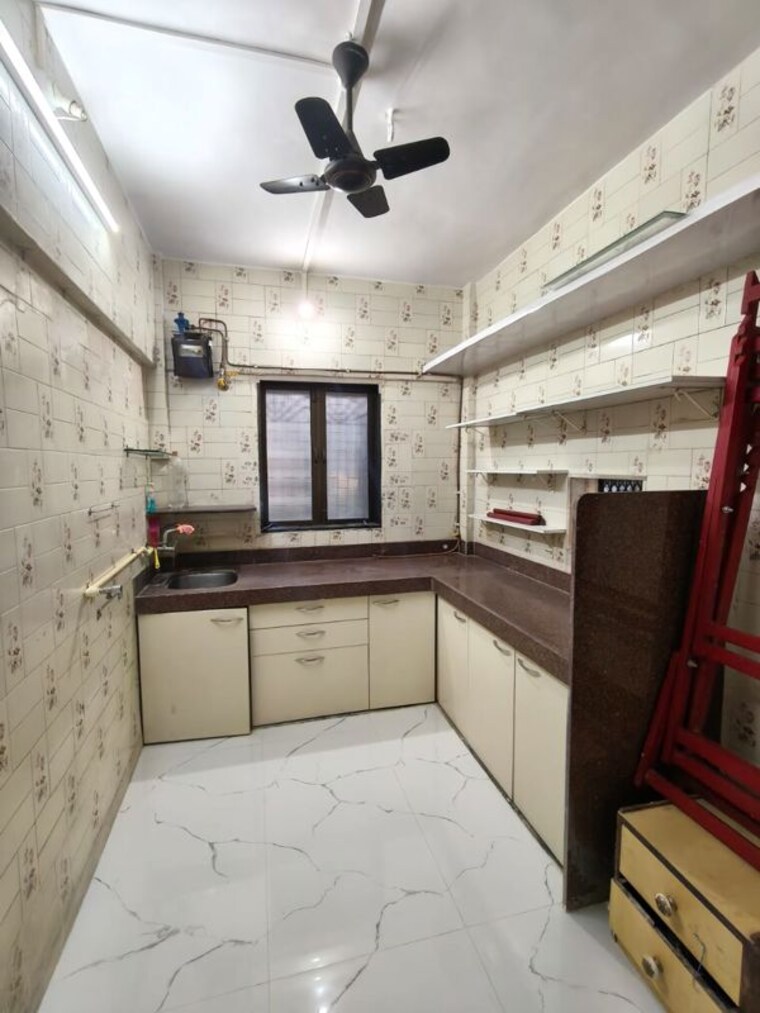 Kitchen, mandapeshwar 2 Bedroom 725 Sq.Ft. Apartment In Mandapeshwar Mumbai 9841053