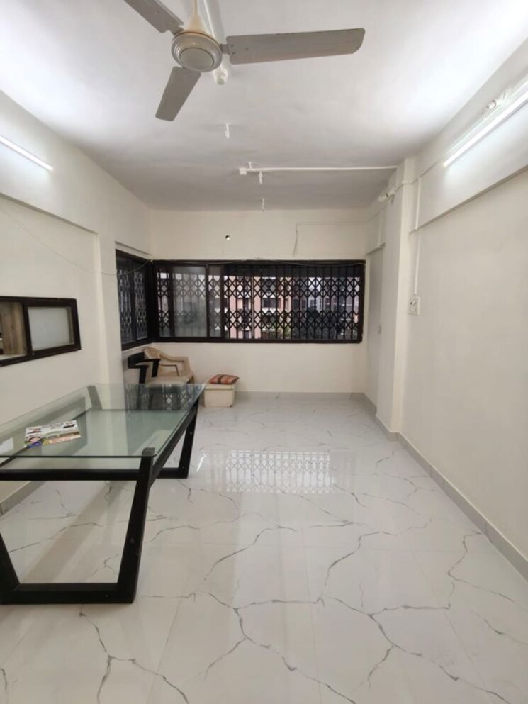 Room, mandapeshwar 2 Bedroom 725 Sq.Ft. Apartment In Mandapeshwar Mumbai 9841053