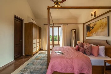 Bedroom in 4 BHK Villa at Aldona – for Sale