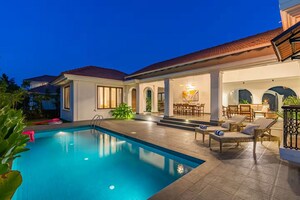 Swimming Pool in 4 BHK Villa at Aldona – for Sale
