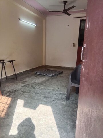 1 RK Builder Floor For Rent in Neb Sarai