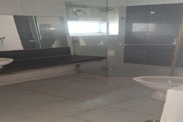 Parking in 3 BHK Apartment at ABA Olive County, Vasundhara Sector 5 – for Rent