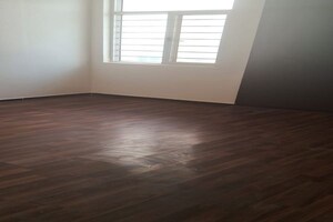 Room in 3 BHK Apartment at ABA Olive County, Vasundhara Sector 5 – for Rent