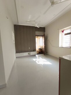 2 BHK + Pooja Room Apartment For Rent in Kondapur