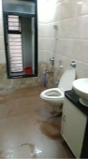Bathroom in 4 BHK Apartment at Kritika Solitaire, Chembur – for Sale