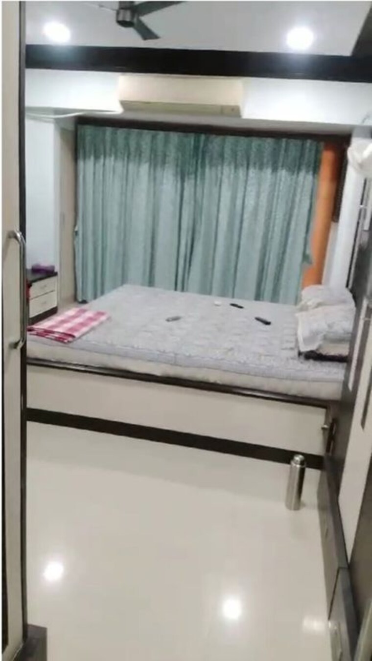 Bedroom, kritika-solitaire 4 Bedroom 2600 Sq.Ft. Apartment In Chembur Mumbai 9841080