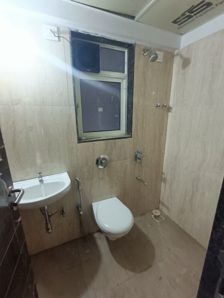 Bathroom, sahajanand-athena 2 Bedroom 498 Sq.Ft. Apartment In Goregaon West Mumbai 9841322