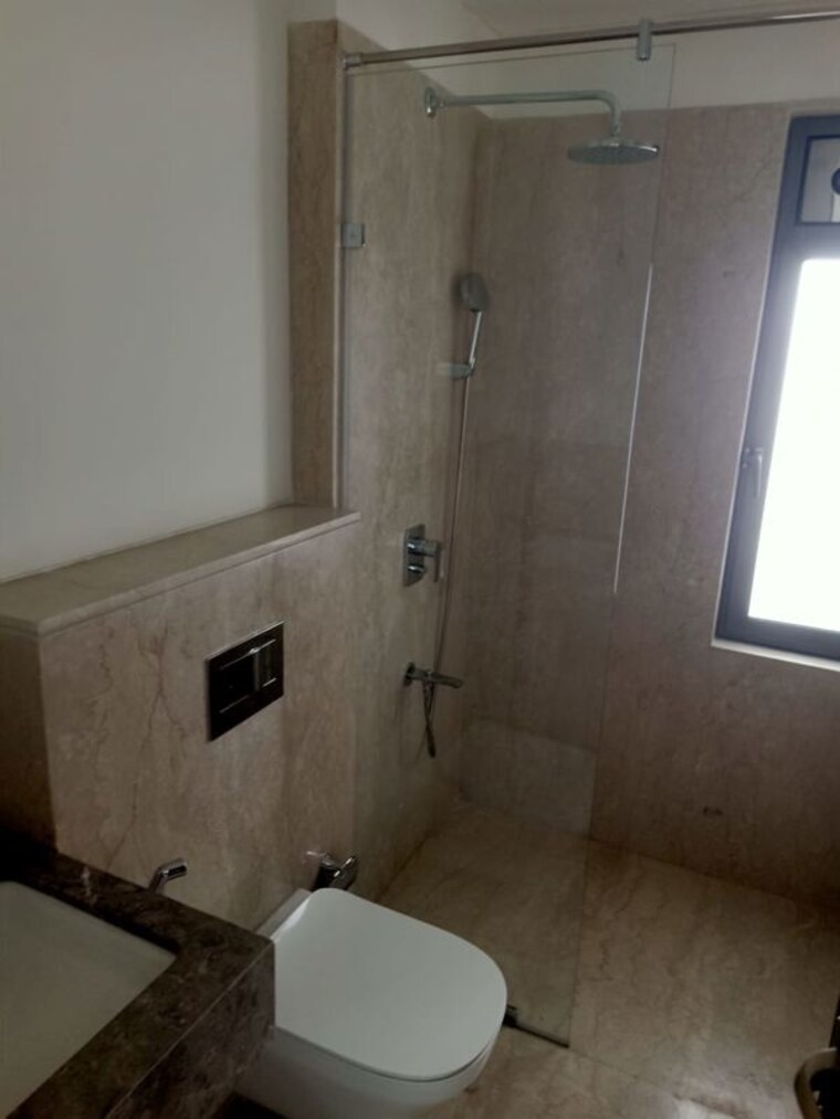 Bathroom, piramal-mahalaxmi 2 Bedroom 780 Sq.Ft. Apartment In Mahalaxmi Mumbai 9841323