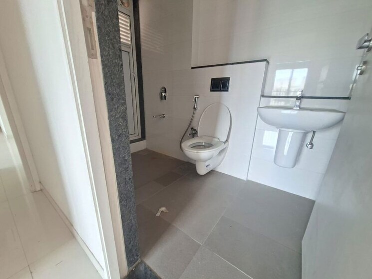 Bathroom, rustomjee-azziano-wing-d 2 Bedroom 746 Sq.Ft. Apartment In Thane West Thane 9841375