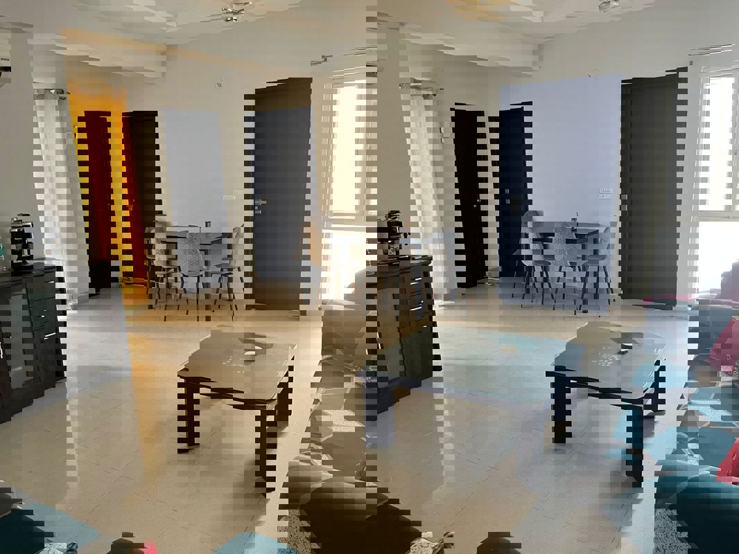 2 BHK Apartment For Rent in M I Riviera Phase II