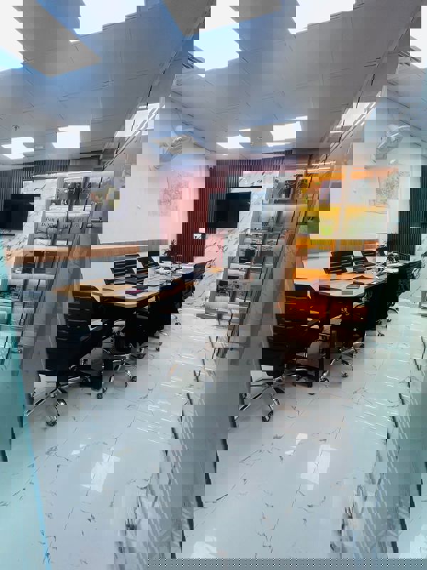 Office Space For Rent in JMD Suburbio