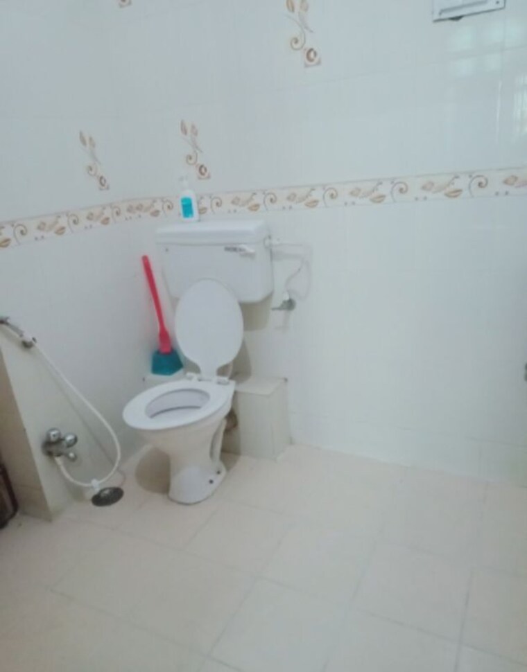 Bathroom, aliganj 1 Bedroom 750 Sq.Ft. Villa In Aliganj Lucknow 9841404