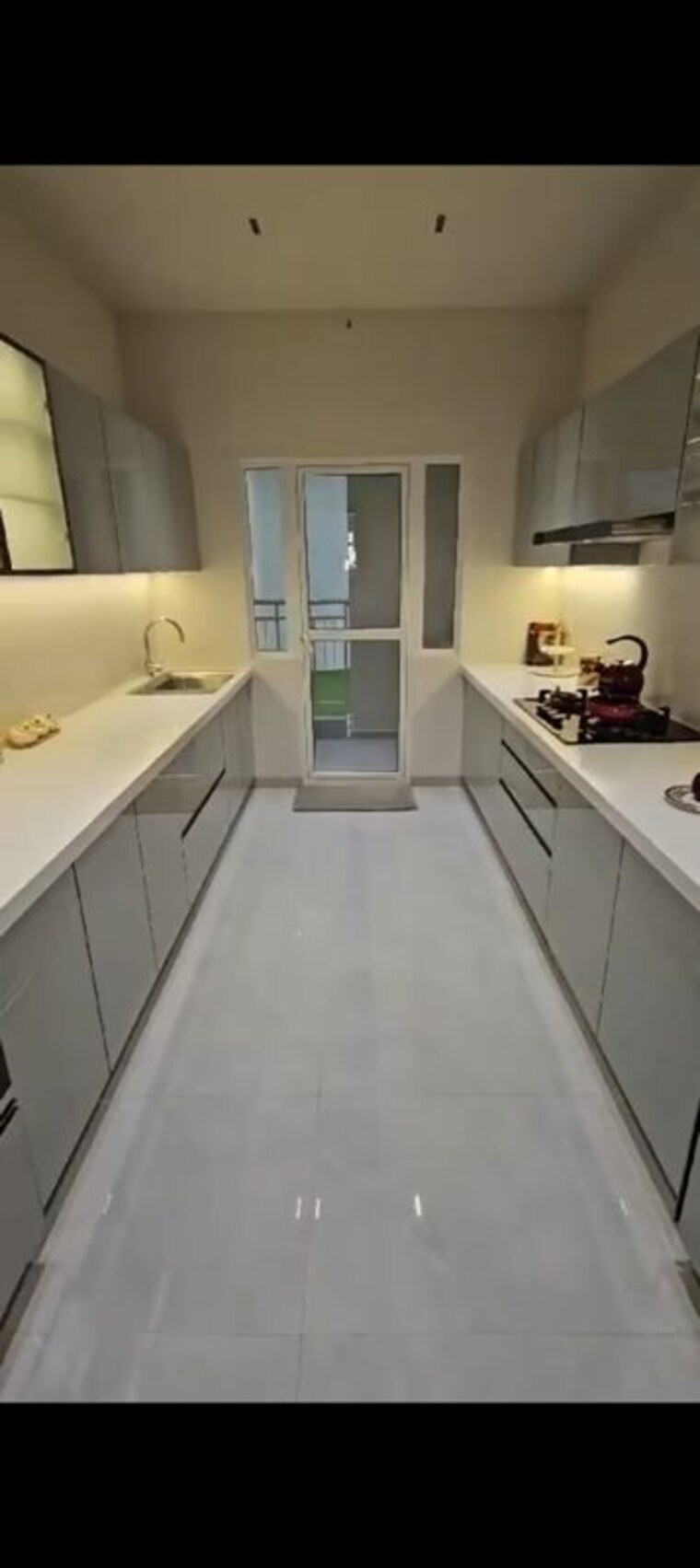 Kitchen, kalpataru-azuro 4 Bedroom 2762 Sq.Ft. Apartment In Nepean Sea Road Mumbai 9841419