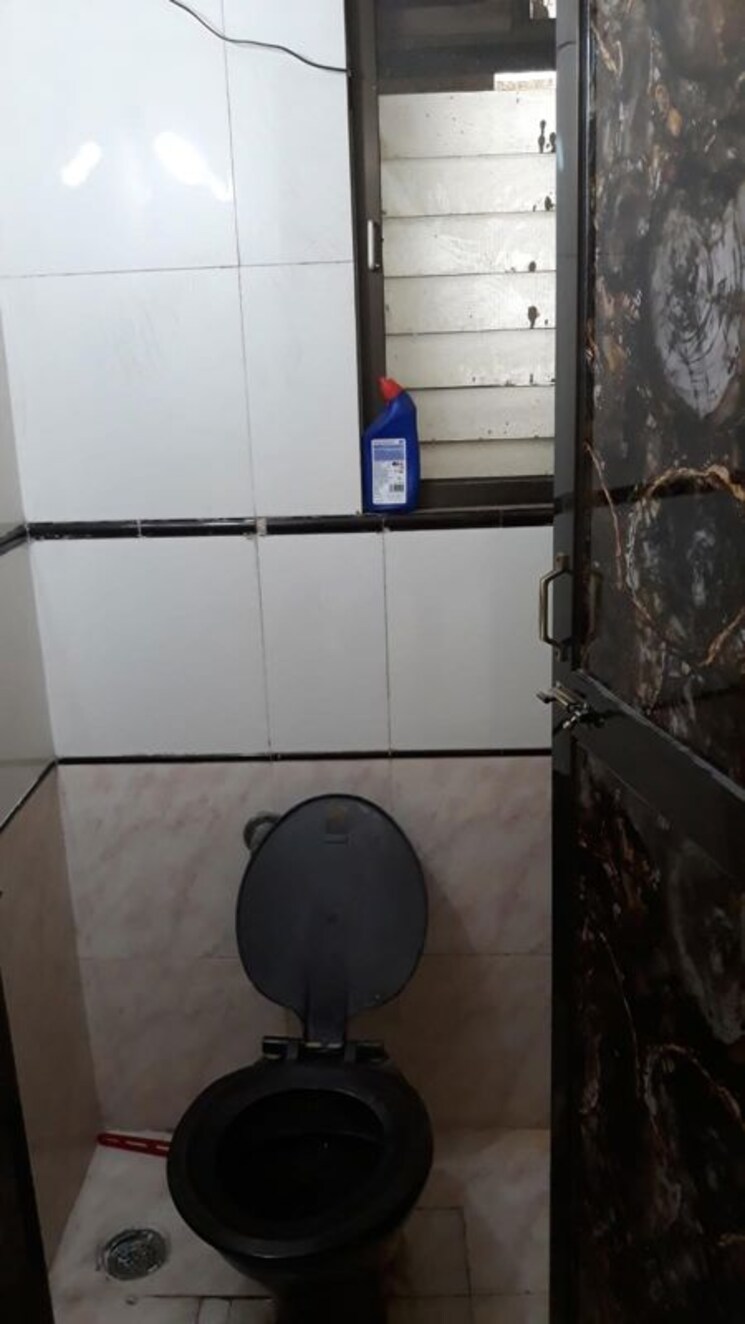 Bathroom, sandeep-terrace 1 Bedroom 650 Sq.Ft. Apartment In Chembur Mumbai 9841433