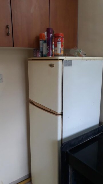 Room in 1 BHK Apartment at Sandeep Terrace, Chembur – for Rent