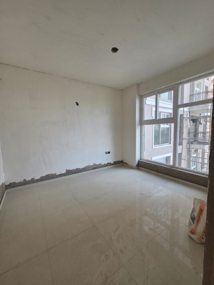 Room, omaxe-hazratganj-residency 3 Bedroom 1710 Sq.Ft. Apartment In Gomti Nagar Lucknow 9841440