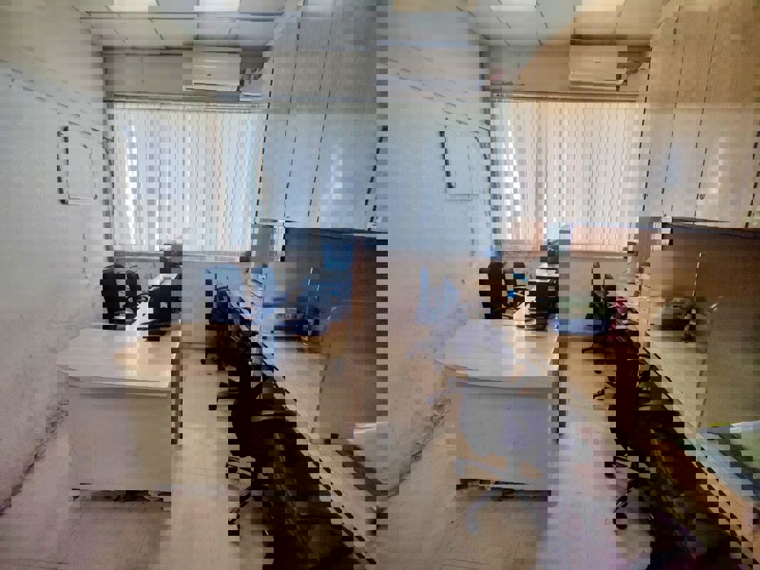 Office Space For Rent in Kane Plaza