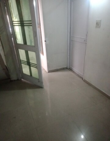 Room in 1 RK Villa at Aliganj – for Rent