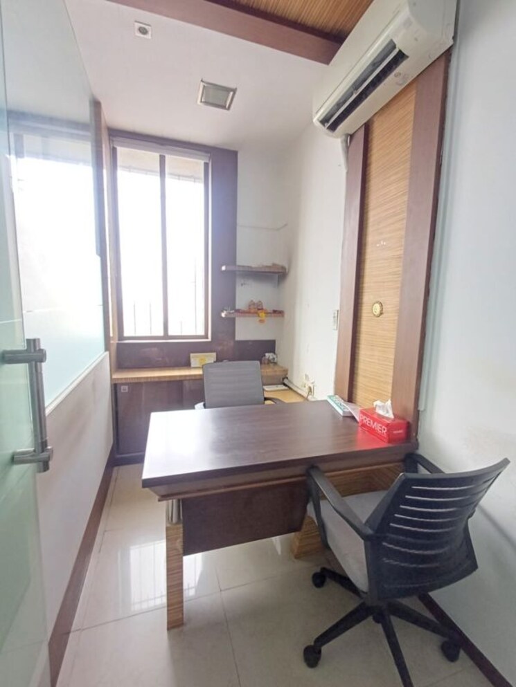 Team Area, kemp-plaza Commercial Office Space 300 Sq.Ft. In Malad West Mumbai 9841468