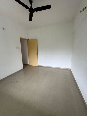 Room in 2 BHK Apartment at Kolte Patil Beryl, Kharadi – for Rent
