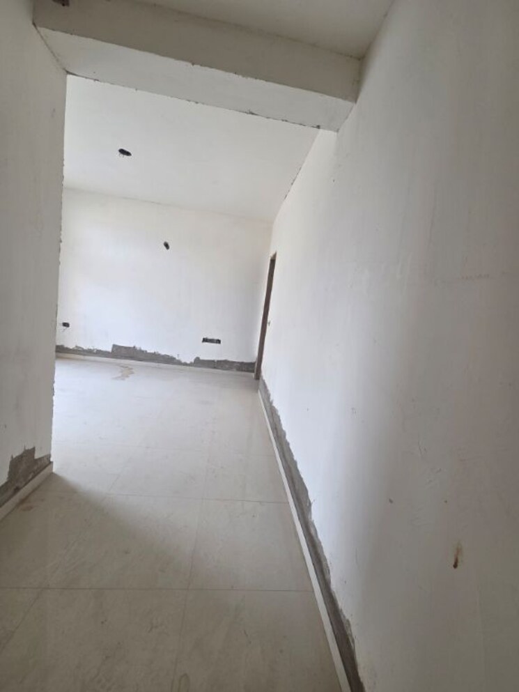 Bathroom, omaxe-hazratganj 2.5 Bedroom 1280 Sq.Ft. Apartment In Gomti Nagar Lucknow 9841474
