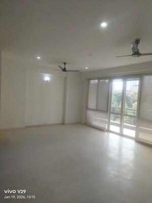 Room in 3 BHK Apartment at Tata Raheja Raisina Residency, Sector 59 – for Rent