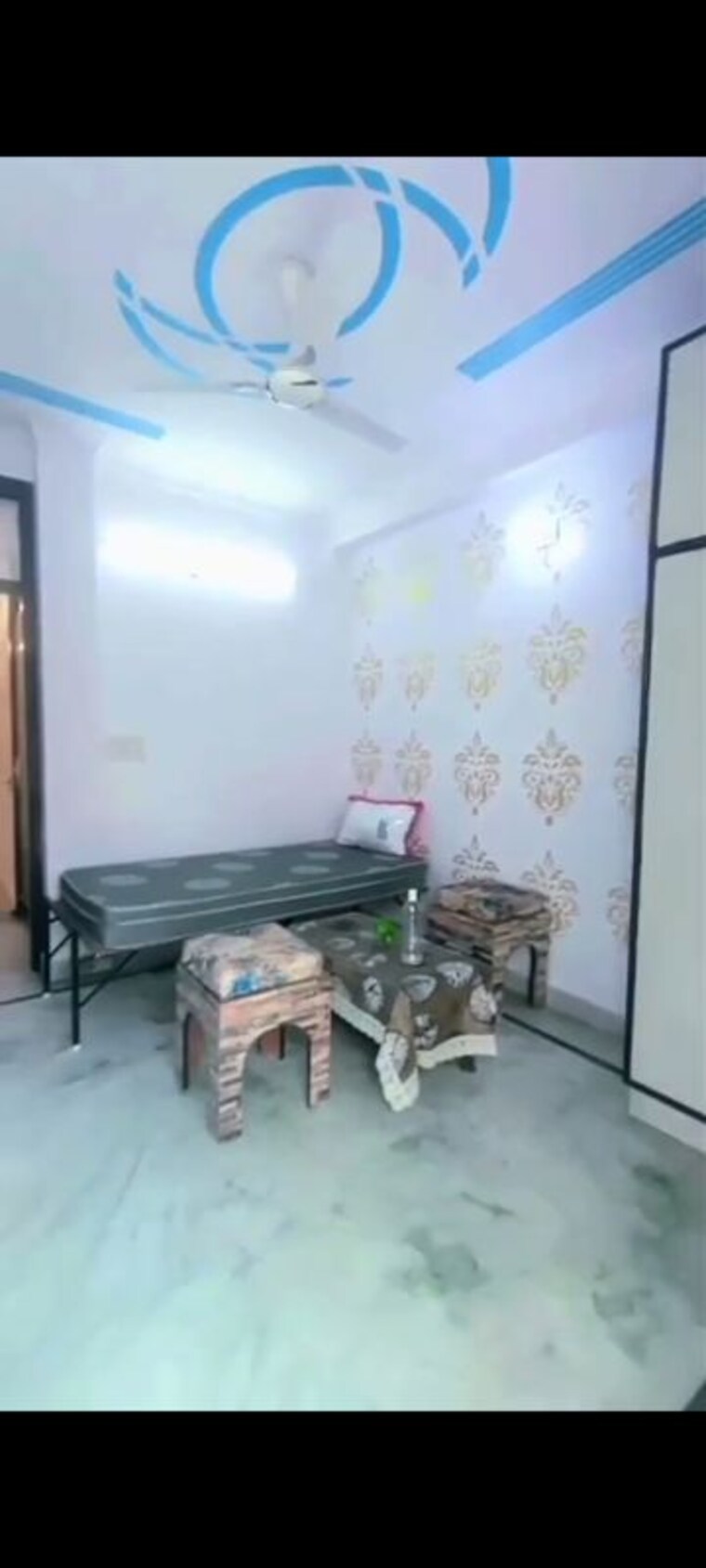 Living Room, mahavir enclave 1 2 Bedroom 600 Sq.Ft. Apartment In Mahavir Enclave 1 Delhi 9841488