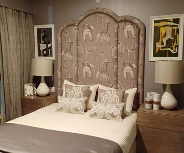 Room in 2 BHK Apartment at Hiranandani Glen Classic, Hebbal – for Rent