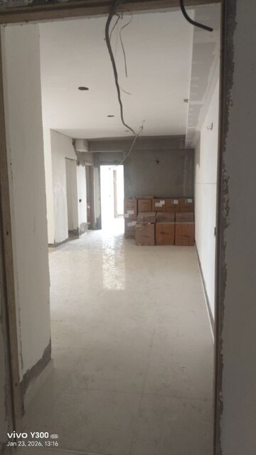 Room in 3 BHK Apartment at Omaxe Hazratganj Residency, Gomti Nagar – for Sale