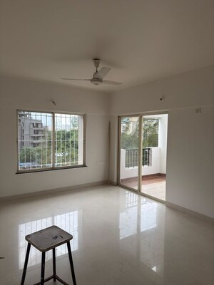 2 BHK Apartment For Rent in Nirmiti Crimson Dale, Baner