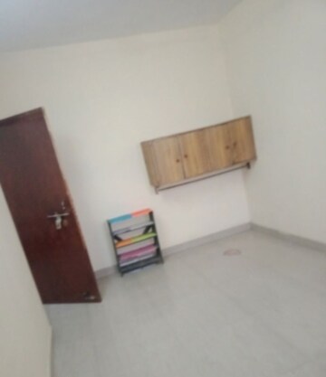 Furnished Amenities in 2 BHK Villa at Aliganj – for Rent