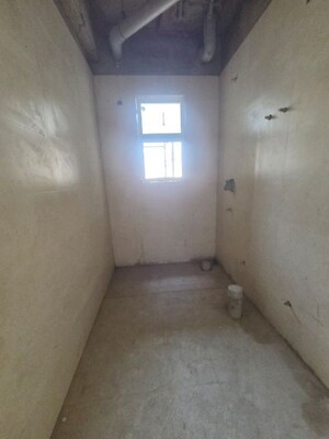 Room in 2 BHK Apartment at Omaxe Hazratganj, Gomti Nagar – for Sale