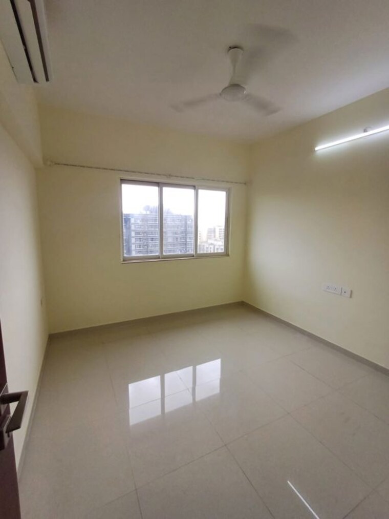 Room, omkar-signet 2 Bedroom 503 Sq.Ft. Apartment In Malad East Mumbai 9841531
