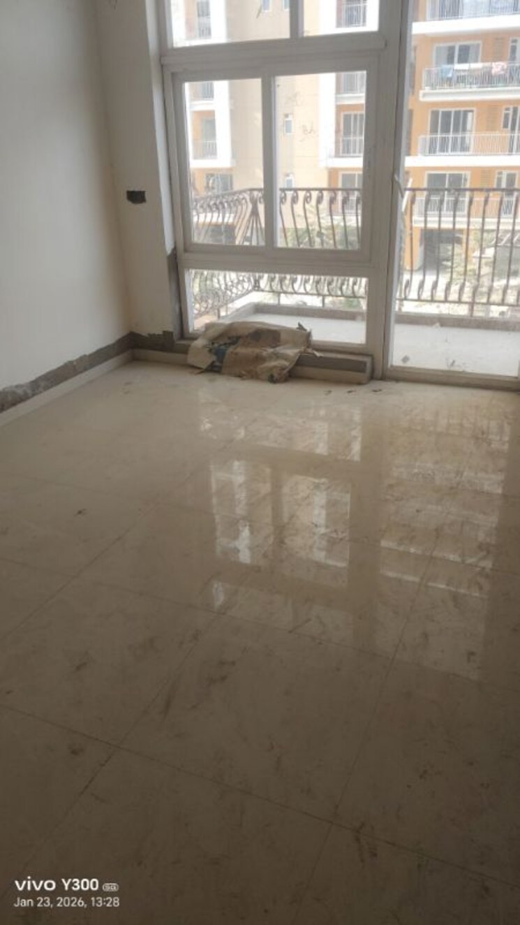 Room, omaxe-hazratganj-residency 2.5 Bedroom 1250 Sq.Ft. Apartment In Gomti Nagar Lucknow 9841532