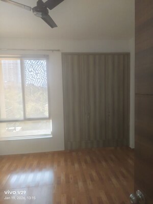 Room in 4 BHK Apartment at Tata Raheja Raisina Residency, Sector 59 – for Sale